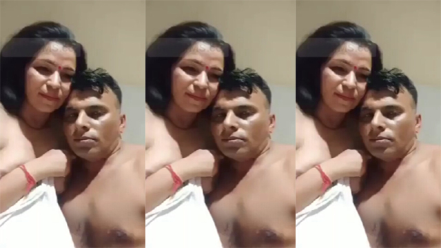 Cheater Aunty Fucking With Lover In Hotel Porn