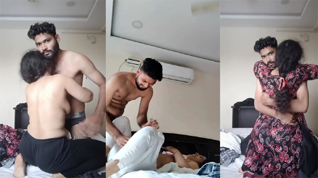 Delhi Cheater Bhabhi Affair – Fucking By Son Teacher Dick