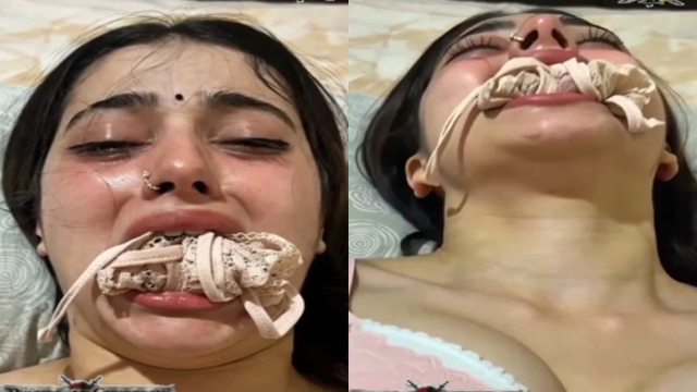 Muh mai panty daba – chut chudwaati bhabhi ka – Viral mms