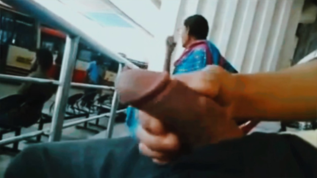 Daring Guy Flash Dick Infront Of Bass Station Kamsex