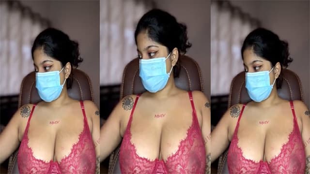 Gorgeous Lankan Girl Nude Show