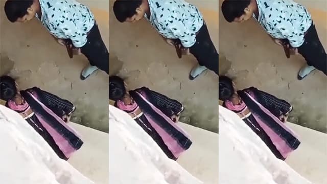 Horny Desi Uncle Girl Hard Riding Behind Bus Stop MMS