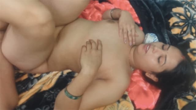 Beautiful Sexy Milf Wife Loud Moans Fucking Video
